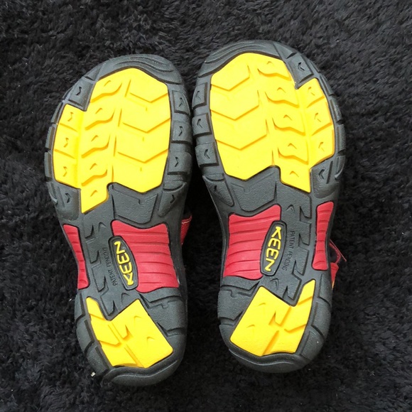 Keen Sandals Red/Yellow Size 4 - Picture 2 of 5